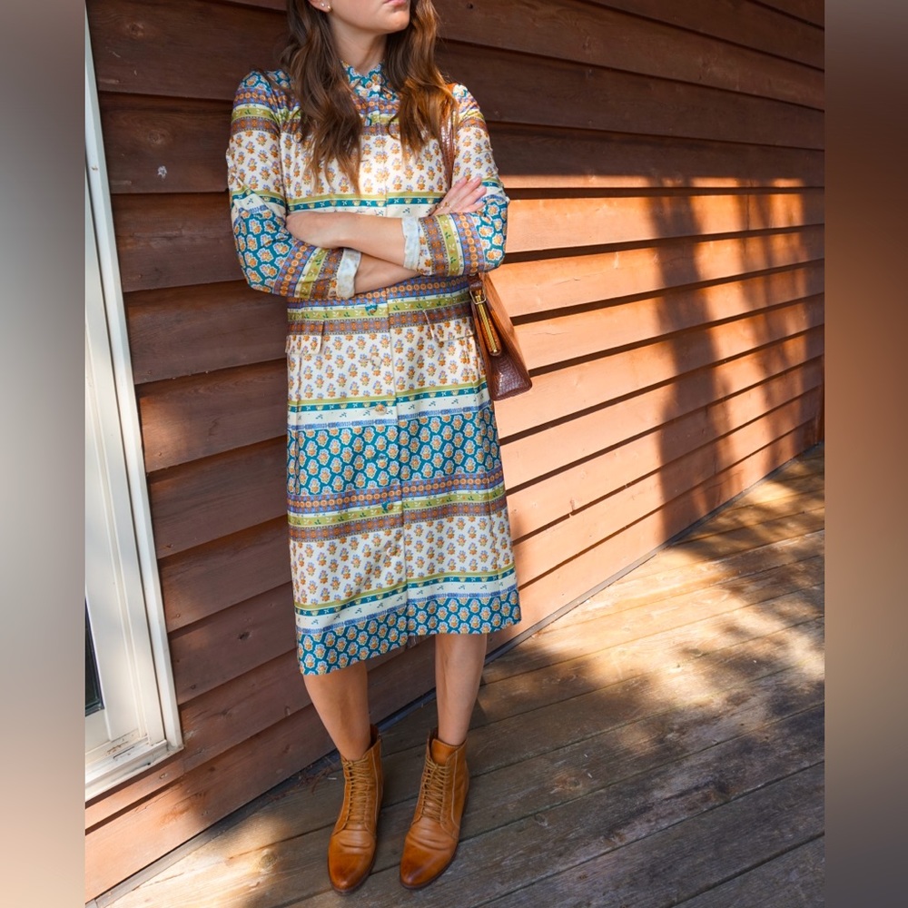Vintage Floral and Stripe Beige and Teal Shirtdress